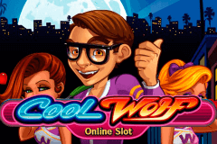 logo cool wolf microgaming slot online 